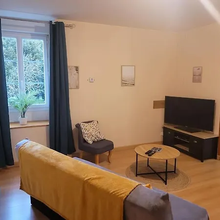 Apartment Pres De Poitiers Futuroscope Lhommaize